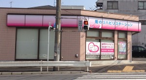 元々はコンビニだった建物の施行になりました